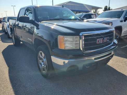 Used 2010 GMC Sierra 1500 SLE w/ Power Pack Plus RWD image 1