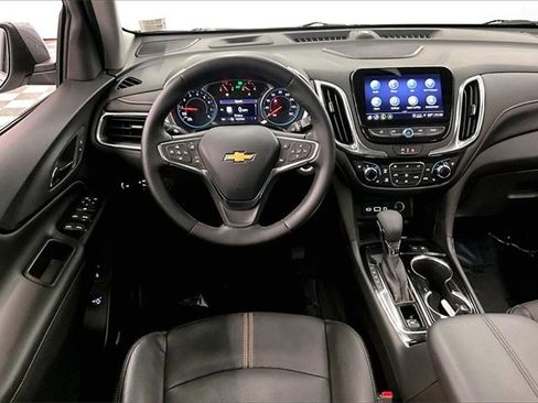 Used 2024 Chevrolet Equinox Premier image 5