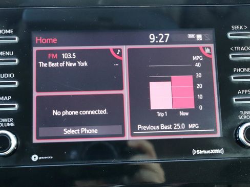 Used 2024 Toyota Camry SE image 29