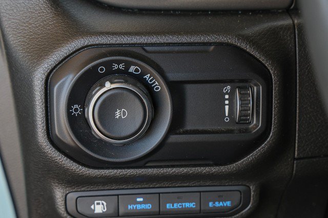 Used 2023 Jeep Wrangler Unlimited w/ 8.4" Radio Group AWD/4WD image 27