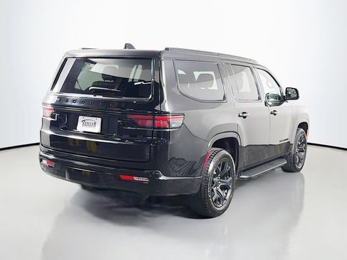Used 2024 Jeep Wagoneer Series II AWD/4WD image 7