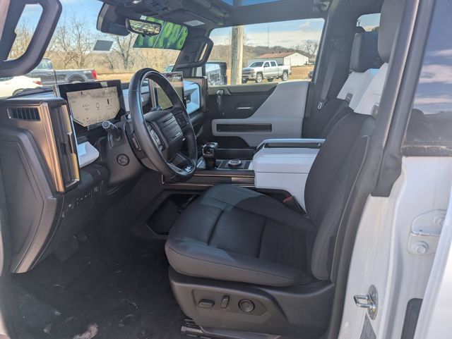 New 2024 GMC Hummer EV 2X w/ Extreme Off-Road Package AWD/4WD image 13