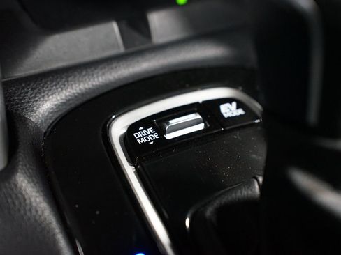 Certified 2025 Toyota Corolla Cross AWD Hybrid image 23