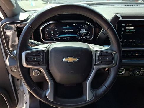 Used 2022 Chevrolet Silverado 1500 LT AWD/4WD image 13