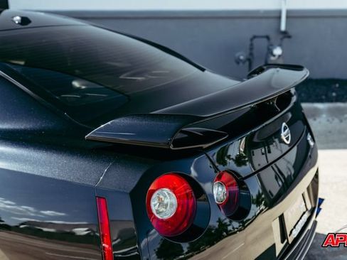 Used 2013 Nissan GT-R Premium AWD/4WD image 31