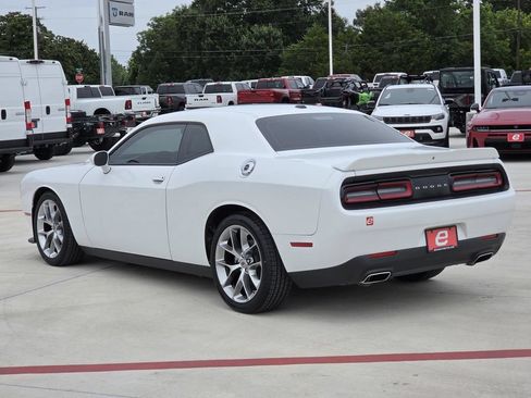Used 2022 Dodge Challenger GT RWD image 6