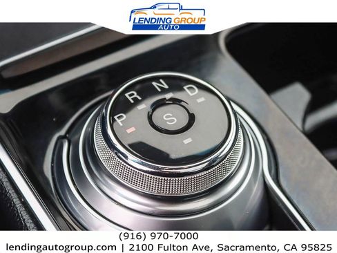 Used 2019 Ford Edge Titanium w/ Equipment Group 301A image 19