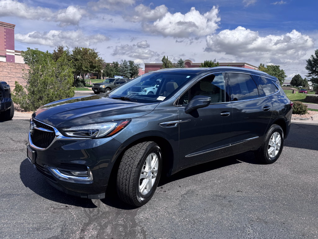 Used 2018 Buick Enclave Premium AWD/4WD image 4