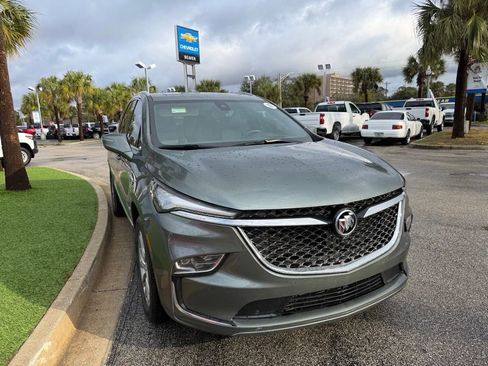 Used 2023 Buick Enclave Avenir w/ Avenir Technology Package image 2