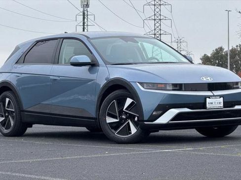 New 2026 Hyundai Ioniq 5 SEL image 2