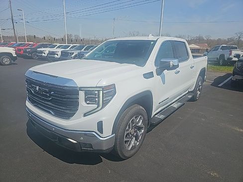 New 2026 GMC Sierra 1500 SLT w/ SLT Premium Plus Package AWD/4WD image 1