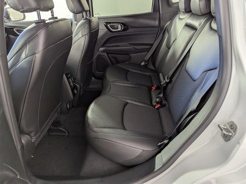 New 2026 Jeep Compass Latitude image 14