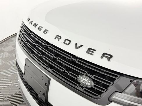 Used 2025 Land Rover Range Rover Sport Dynamic SE AWD/4WD image 38