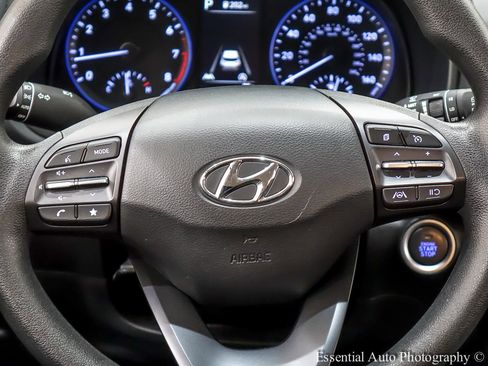 Used 2023 Hyundai Kona SEL AWD/4WD image 18