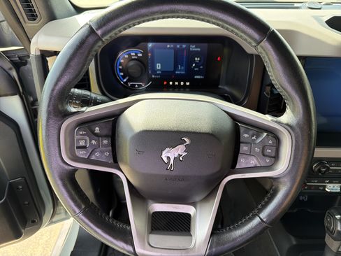 Used 2022 Ford Bronco Wildtrak AWD/4WD image 11