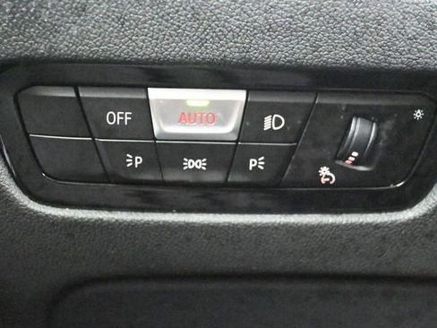 Used 2020 BMW 330i xDrive Sedan w/ Convenience Package image 30