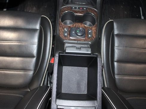 Used 2021 GMC Acadia Denali w/ Denali Technology Package AWD/4WD image 33