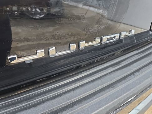 Used 2025 GMC Yukon Denali image 21