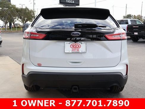 Used 2021 Ford Edge SE image 6
