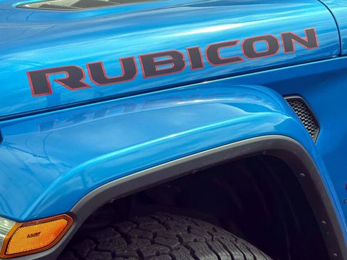 Used 2025 Jeep Gladiator Rubicon AWD/4WD image 6