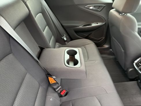 Used 2017 Chevrolet Malibu LT FWD image 54