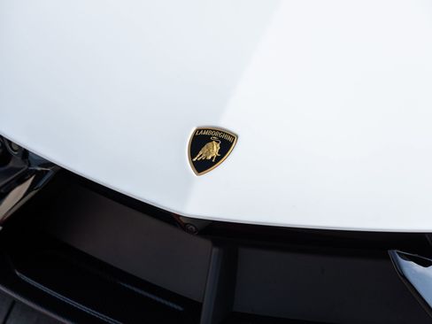 Used 2024 Lamborghini Revuelto AWD/4WD image 20