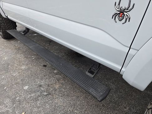 Used 2022 Ford F150 XLT w/ Equipment Group 302A High image 11