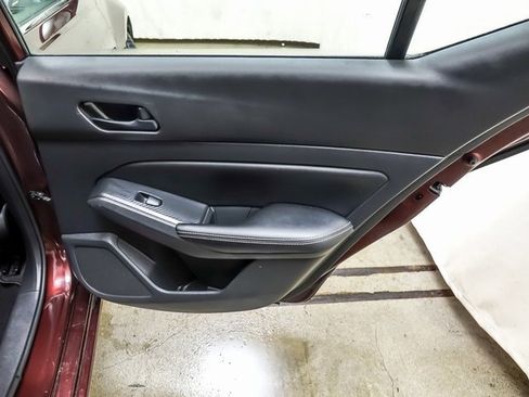 Used 2024 Nissan Altima 2.5 SV image 23