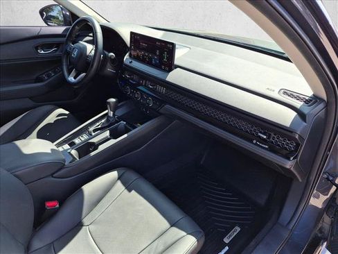 Used 2023 Honda Accord Touring image 22