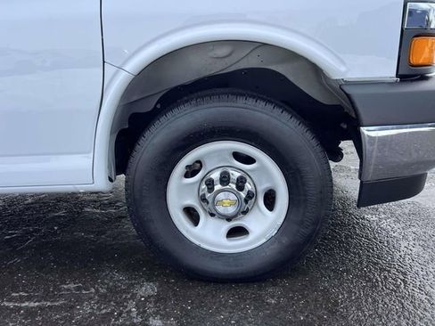 Certified 2024 Chevrolet Express 3500 LT w/ LT Preferred Equipment Group image 7