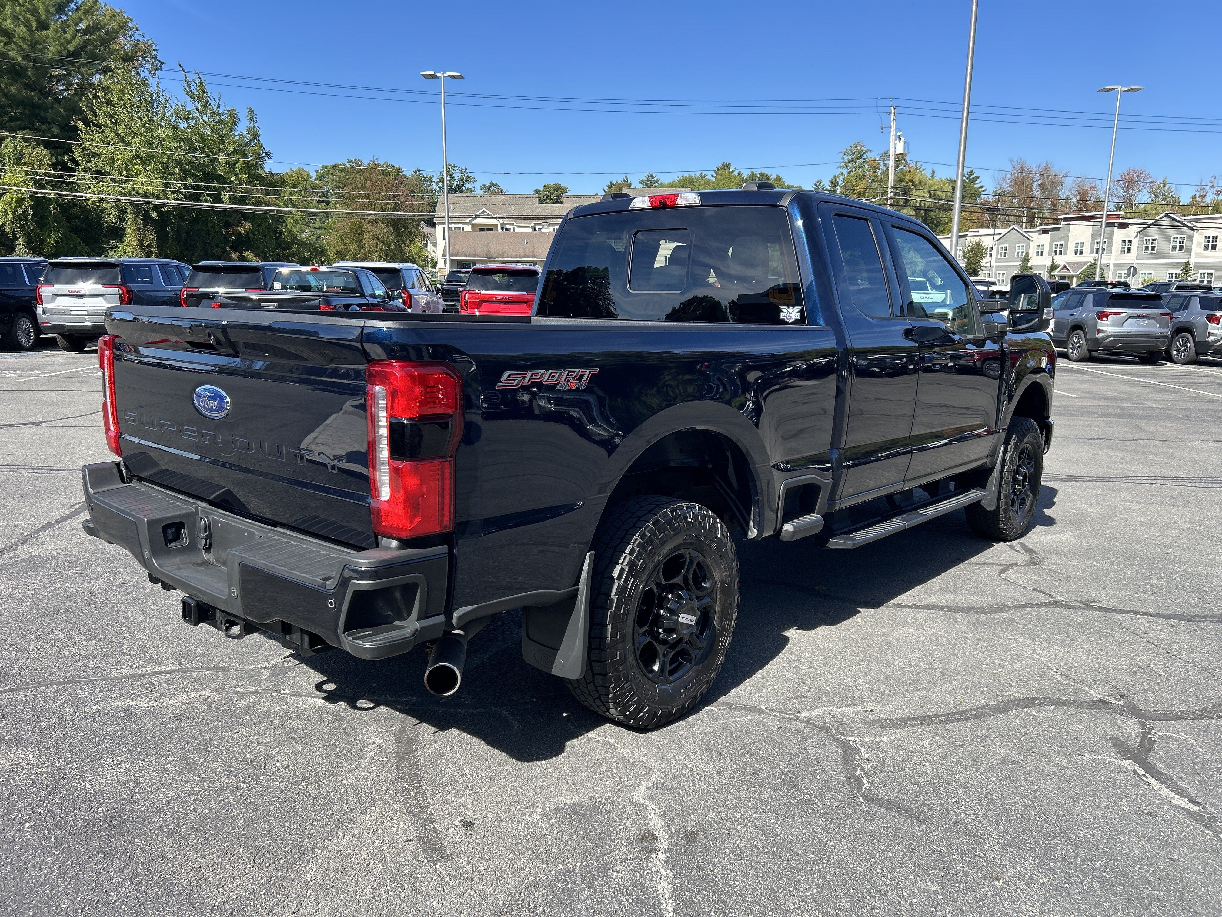 Used 2023 Ford F250 XLT w/ XLT Premium Package AWD/4WD image 11