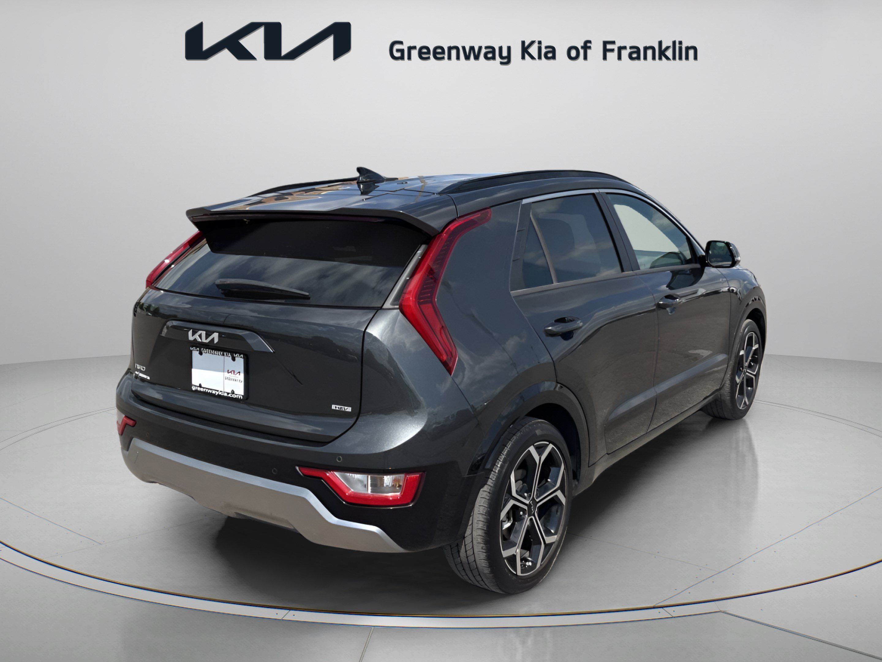 Used 2023 Kia Niro EX Touring FWD image 7