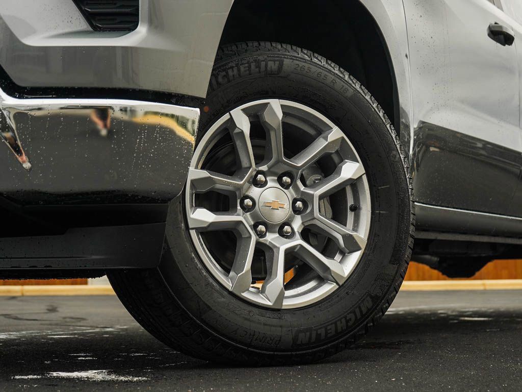 New 2025 Chevrolet Silverado 1500 LT AWD/4WD image 6