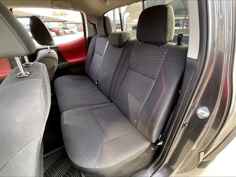 Used 2021 Toyota Tacoma SR5 image 19