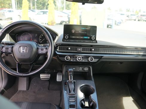 Used 2023 Honda Civic Sport image 14