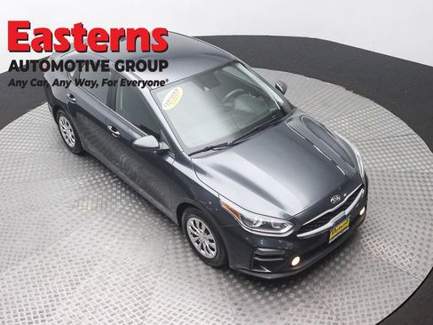 Used 2021 Kia Forte Sedan FWD image 3