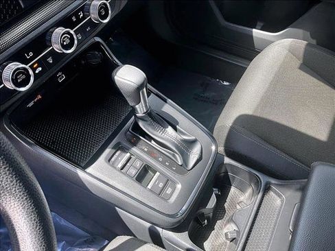 Used 2023 Honda CR-V LX image 15