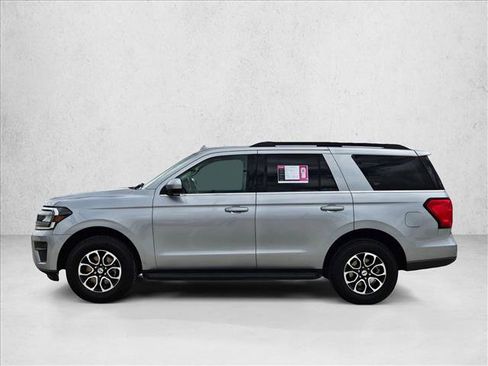 Used 2024 Ford Expedition XLT image 8
