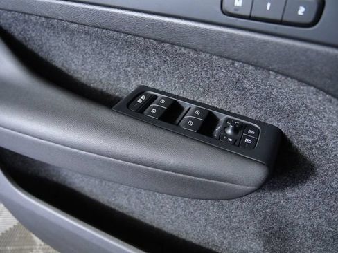 Used 2023 Volvo XC40 Recharge Plus AWD/4WD image 24