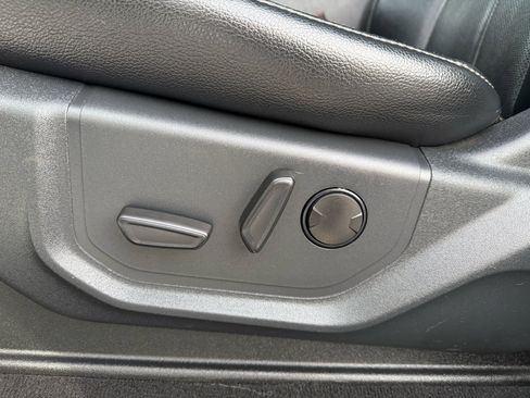 Used 2022 Ford F250 Lariat w/ Lariat Value Package image 13