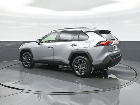 Certified 2025 Toyota RAV4 XLE Premium AWD/4WD image 5