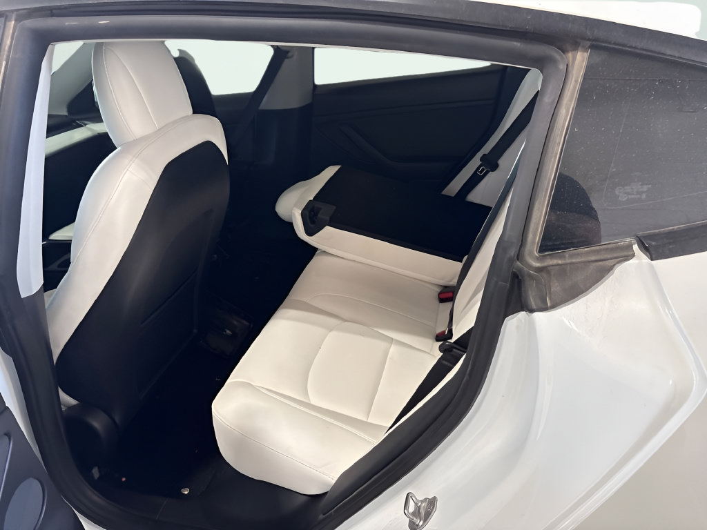 Used 2021 Tesla Model 3 Standard Range Plus RWD image 6