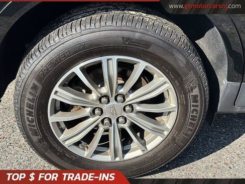 Used 2018 Cadillac XT5 Luxury w/ Driver Awareness Package AWD/4WD image 11