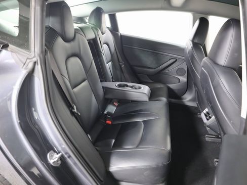 Used 2023 Tesla Model 3 Standard Range image 39