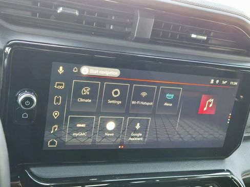 Used 2025 GMC Sierra 1500 AT4 w/ AT4 Premium Package image 34