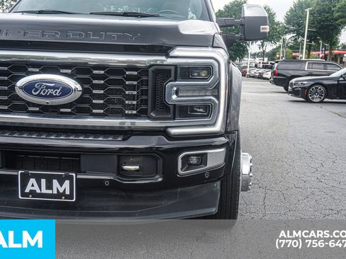 Used 2023 Ford F450 Platinum w/ FX4 Off-Road Package AWD/4WD image 17