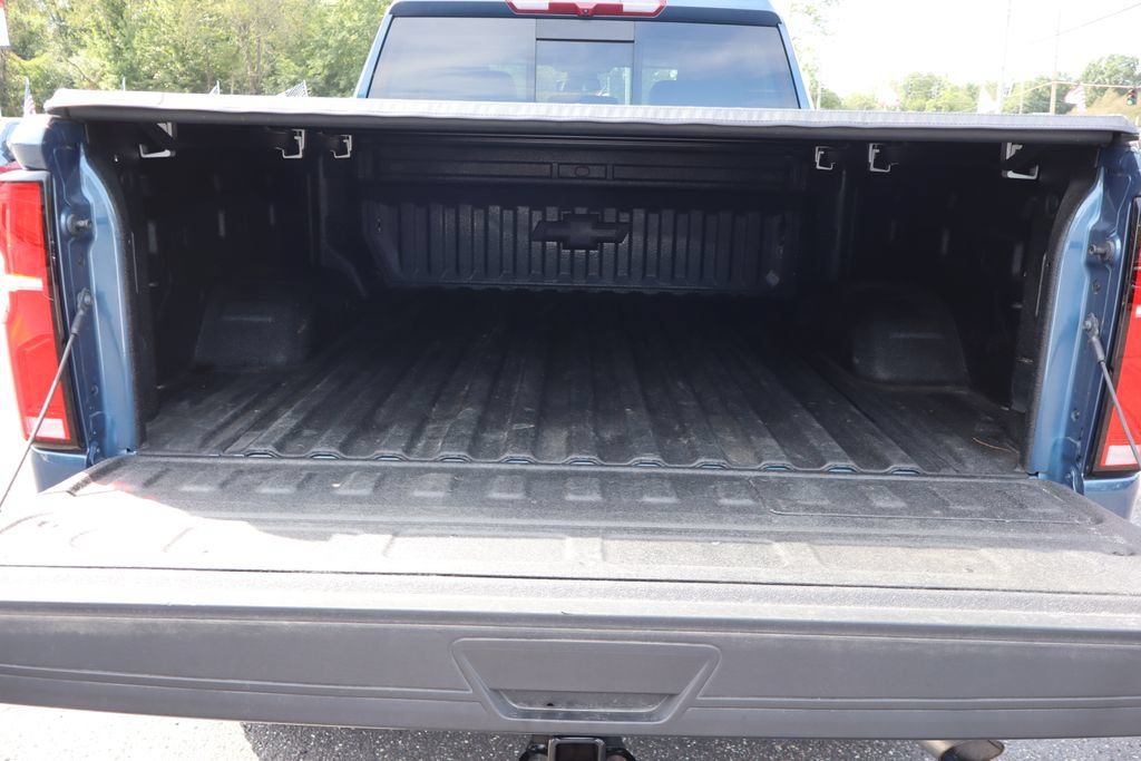 Used 2025 Chevrolet Silverado 3500 LT w/ Trail Boss Package AWD/4WD image 29
