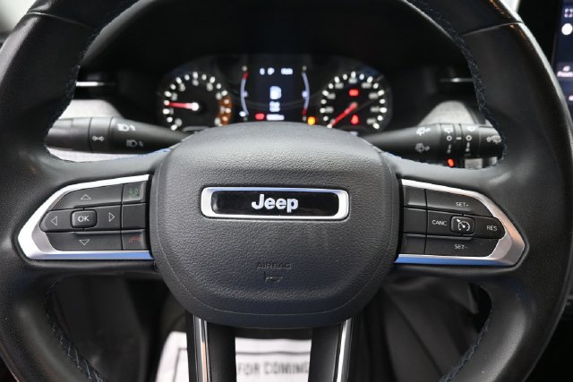 Used 2022 Jeep Compass Latitude AWD/4WD image 14