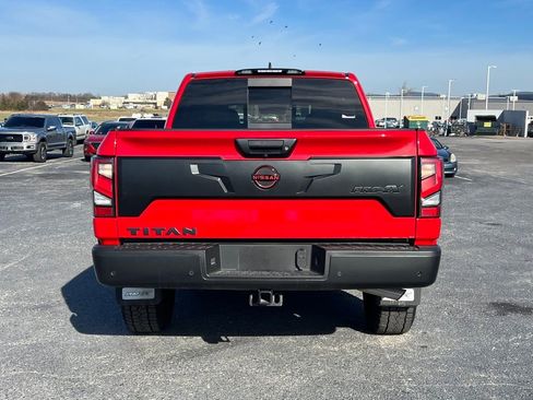 Used 2024 Nissan Titan PRO-4X w/ Off Road Protection Package image 6