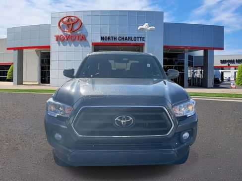 Used 2022 Toyota Tacoma SR5 image 3